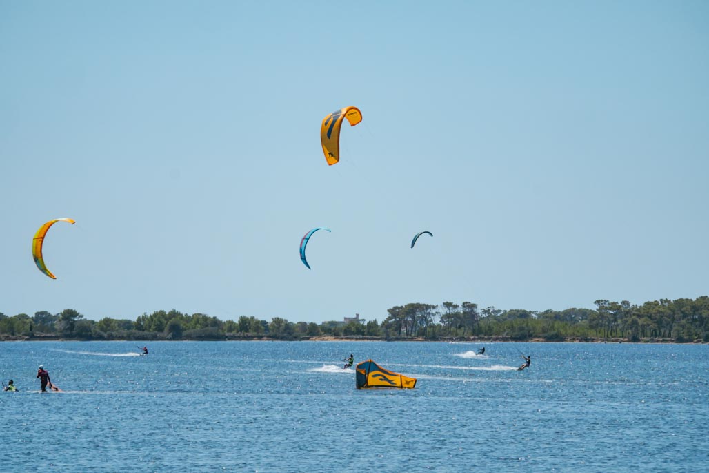 HUGE AND FLAT LAGOON WITH WATER TEMPERATURE UP TO 30 C