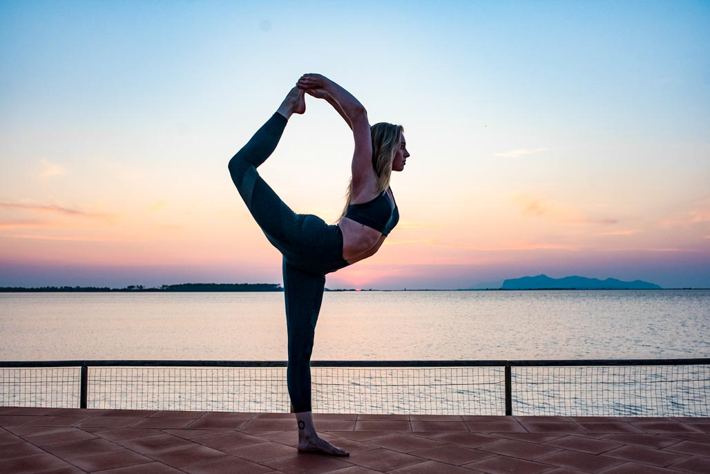 Sicily yoga kite stagnone